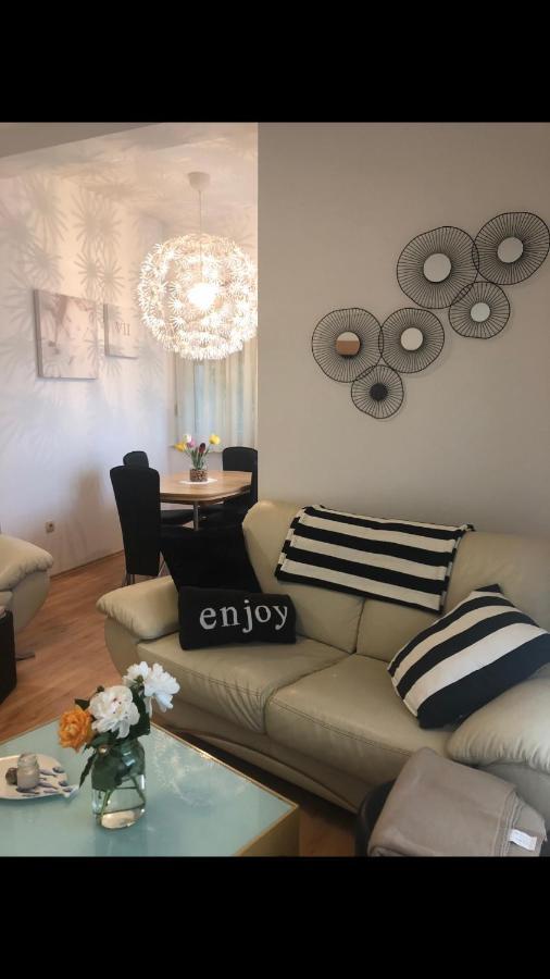 Apartment Natasa Palit Extérieur photo