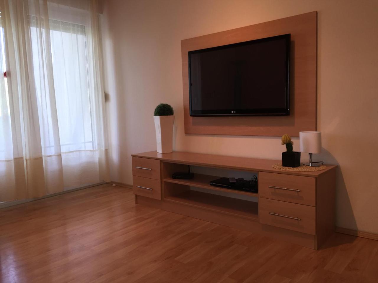 Apartment Natasa Palit Extérieur photo